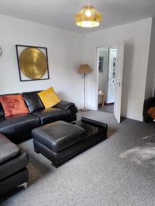 Spacious Entire 3BR Home with Garden and Parking