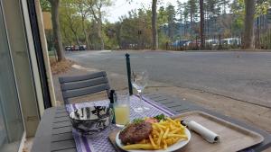 T2 tout confort, parking gratuit, vue lac et nature