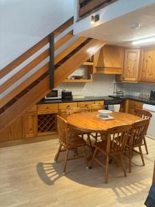 46 st Nicholas Court