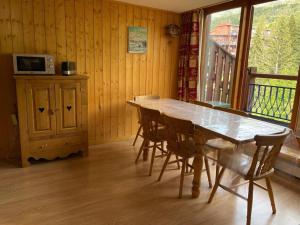 Appartement duplex spacieux, ski aux pieds, 8 pers, balcon - FR-1-346-532
