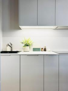 Wawel z Balkonu - Apartament Premium, bezpłatny parking, szybkie Wifi