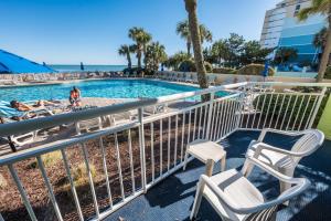 Direct Oceanfront at Coral Beach,Nice,Heated Pools