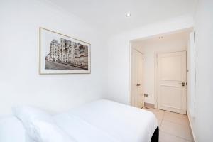 Kensington 2 bed with Garden