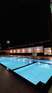 The Glimmer Hill Resort