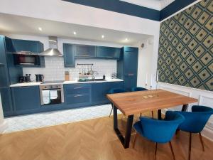 Spacious Edinburgh Home with Easy Access to Airport & City Centre