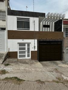 Casa muy cómoda de 2 pisos en zona muy tranquila