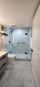 Entire 2 Bedroom Apartment in Kitchener