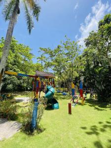 Stylish 1BR, Pools & Walk to Beach - Sublime