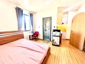 Phố thương mại Sen Vàng