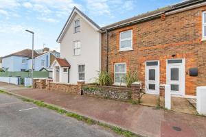 The Bolthole - Eastbourne