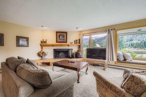 1702 The Willows condo