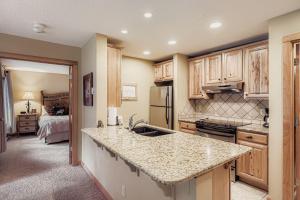 1702 The Willows condo