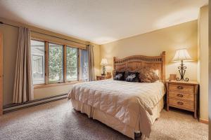 1702 The Willows condo