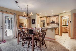 1702 The Willows condo