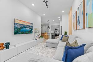 Casa Luxo 5 Suítes | Perto da Epic Universe