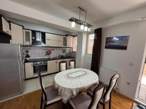 Bright and Cozy Flat near Center - Queen, Bunk and Sofa-Beds plus Large Terrace