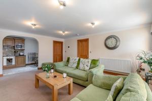 The Pear Tree Tidal Crest