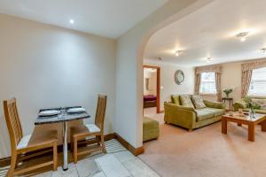 The Pear Tree Tidal Crest