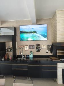 Chácara Prainha JK com piscina praia no quintal de casa