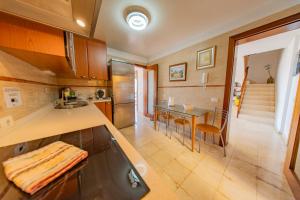 Sky & Sea, The House by the Beach