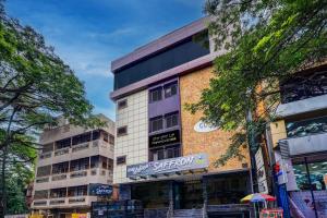 Super Townhouse OAK Clove Boutique Hotel Rajaji Nagar Near Lulu Mall Bengaluru