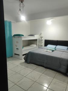 Chácara Prainha JK com piscina praia no quintal de casa