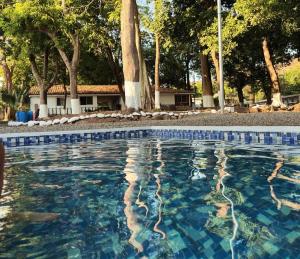 Linas Sunset and Surf