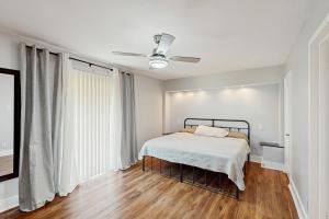 2BR Cozy, extended stay Condo - Dog-Friendly