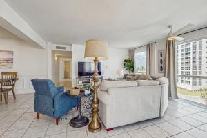 Shoreline Towers 2051