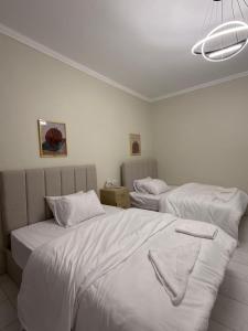 Four Seasons Apartment