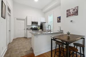Cute 2bed 1bath 4 blocks from French Q close to Bourbon St and Jazz venues