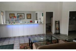 Hotel O Executive Inn & Suites Cuero Hwy 87