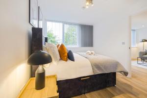 Central Gravesend 1BR Kitchen WiFi Sleeps 2