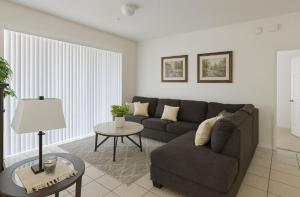 Dazzling 3-Bed Resort Condo Close to Disney