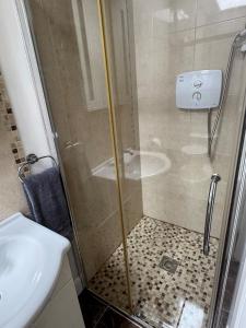 The Rose & Pearl Retreat