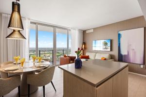 42nd Floor Penthouse 3 BDR in Hyde Beach House