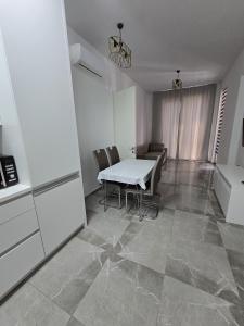 Апартаменты Дельмар