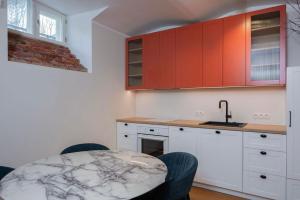 Vallikraavi street Apartment with sauna