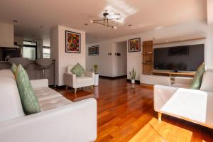 Modern apartment - 10 Min to City Center