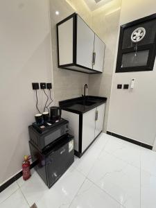 غرفة وصالة حي الربيع 2