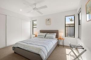 Pet Friendly Golden Beach Escape