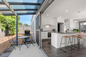 Pet Friendly Golden Beach Escape