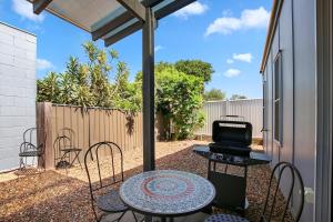 Pet Friendly Golden Beach Escape