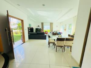 No centro com segurança e lazer para 13 pessoas