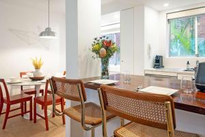 Bondi Beauty Walk to the Beach with Parking