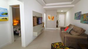 1067 - Apartamento para locação em Bombinhas com 03 suítes