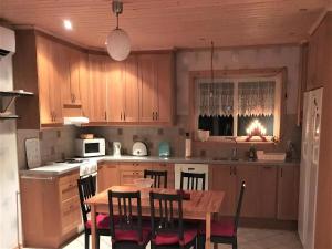 Awesome Home In Ryd With 2 Bedrooms, Sauna And Jacuzzi
