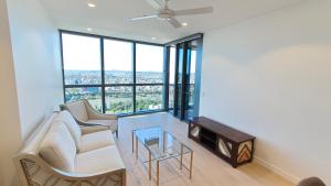 40 Queens Wharf 1 BR Apartment