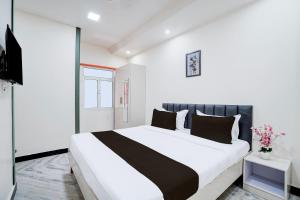 Collection O Kiran Path Formerly The Tulip Prime Stays