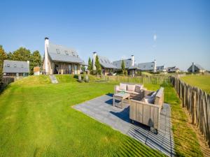 Villa Oesterdam Sleeps 8 persons